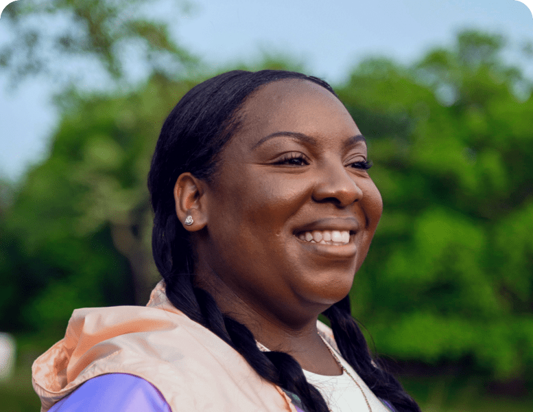 Tamera smiling widely.